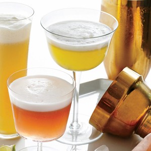 Green grape Pisco sour