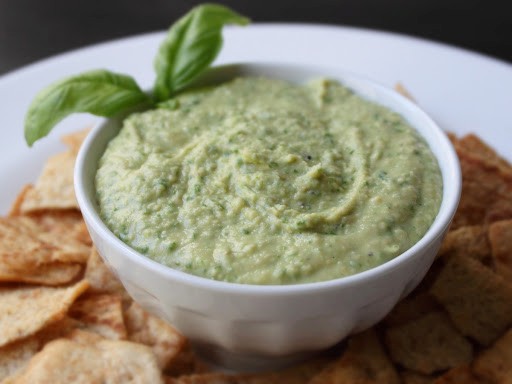 Green hummus