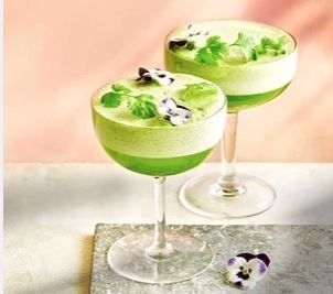 Green juice pisco sour