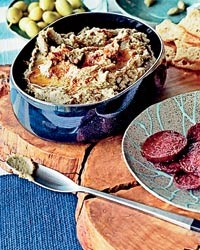 Green lentil hummus