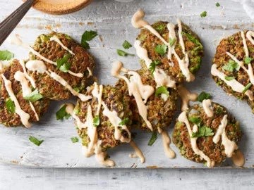 Green lentil pancakes with Sriracha sour cream 