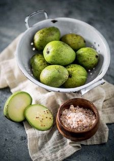 Green mango with chilli salt