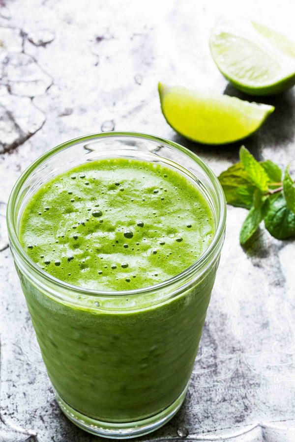 Green mojito smoothie
