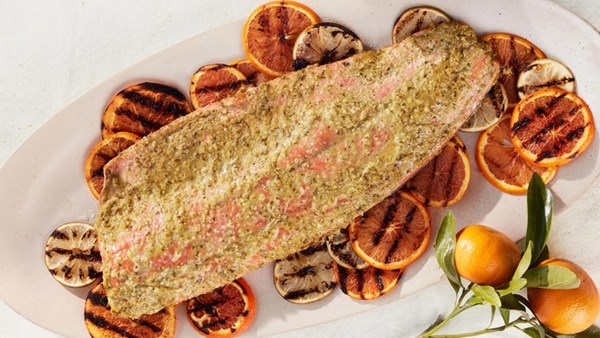 Green-mojo salmon
