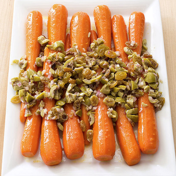 Green olive and golden raisin relish