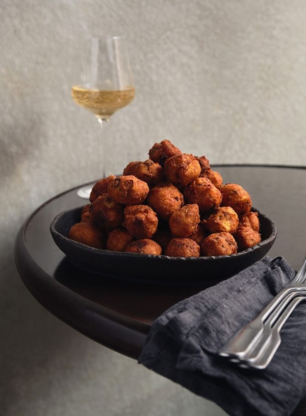 Green olive and mussel fritters