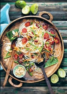 Green papaya & carrot salad