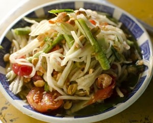 Green papaya salad