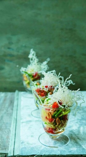 Green papaya salad with frazzled vermicelli