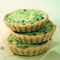 Green pea tartlets 