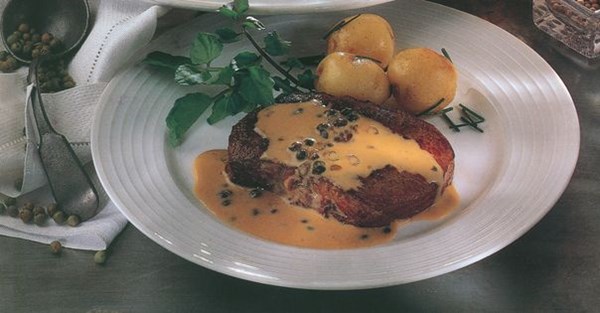 Green peppercorn sauce