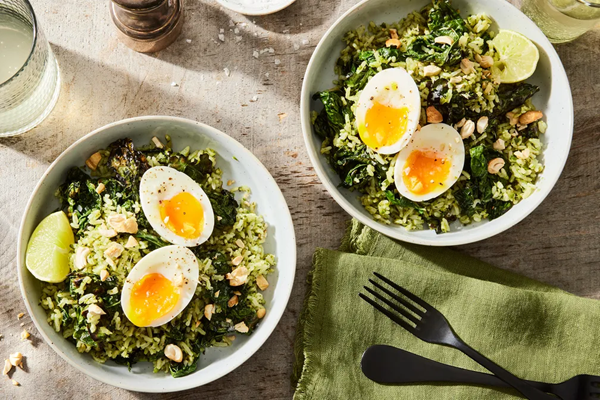 Green rice with jammy eggs