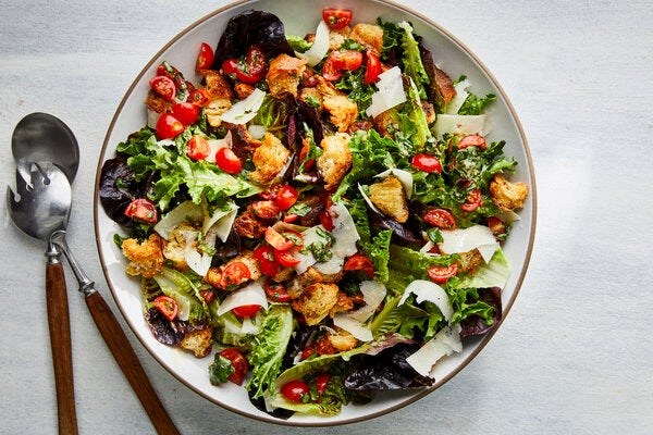 Green salad with tomato-basil vinaigrette