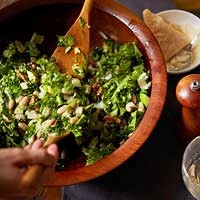Green salad with white beans, apples, and walnuts