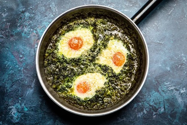 Green shakshuka 