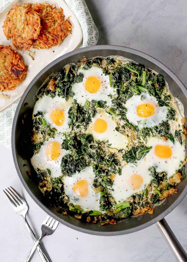 Green shakshuka with crispy latkes 