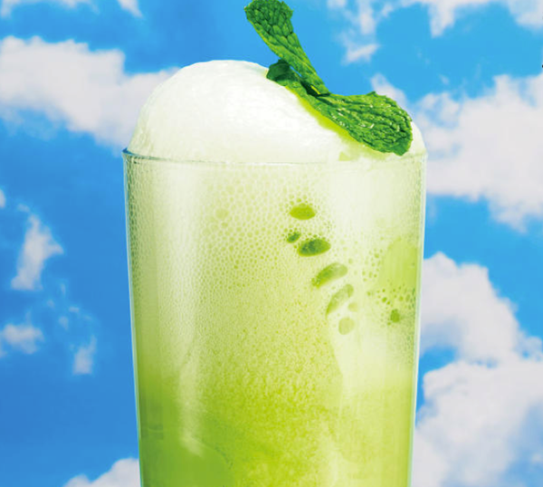 Green tea & ginger beer float