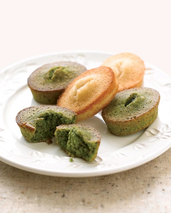 Green tea financiers