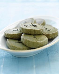 Green tea sablé cookies