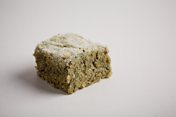 Green tea shortbread with poppy seeds