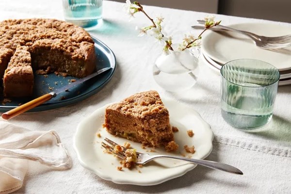 Green tomato crumb cake