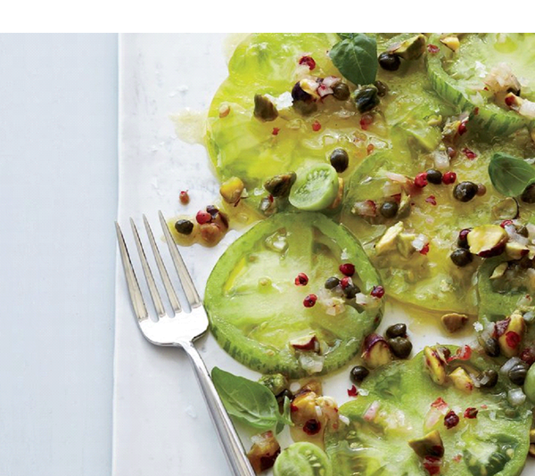 Green tomatoes with pistachio relish