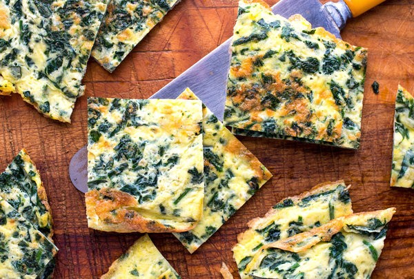Greens and garlic frittata to go