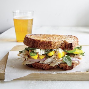 Griddled chicken and mango sandwiches