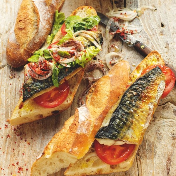 Griddled mackerel in a baguette with tomato, lettuce, onion, chilli and sumak-balık ekmek