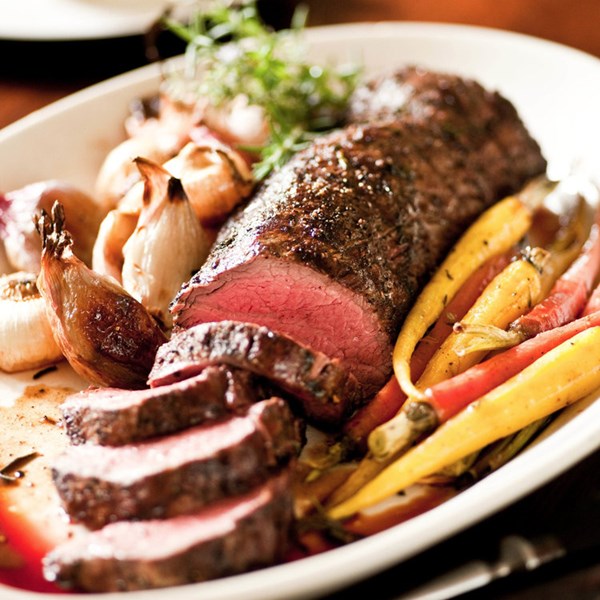 Grilled and roasted fillet of beef with crispy roasted shallots