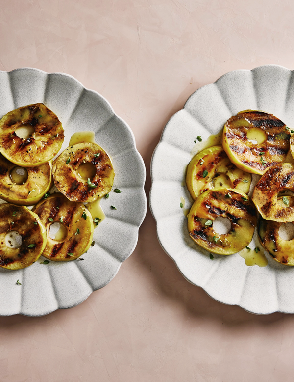 Grilled apples with honey and thyme vinaigrette