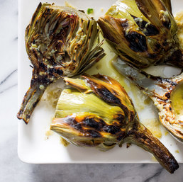 Grilled artichokes with lemon butter