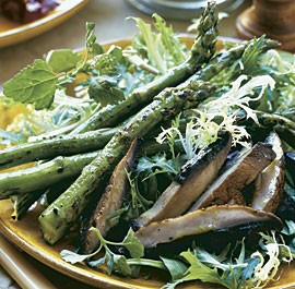 Grilled asparagus & portabella mushroom salad