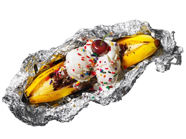 Grilled banana splits