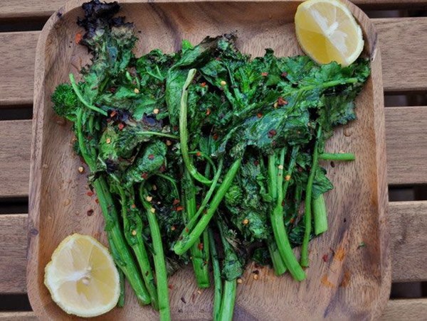 Grilled broccoli rabe 