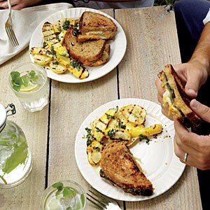 Grilled cheese and green chile sandwiches