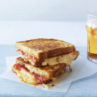 Grilled cheese sandwich