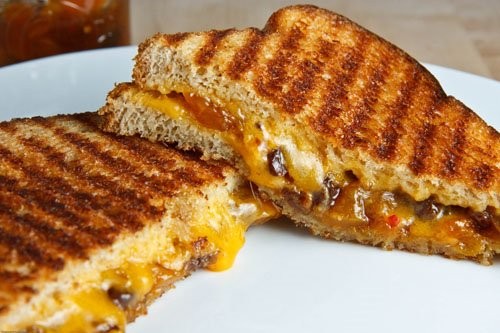 Grilled cheese sandwich with mango chutney