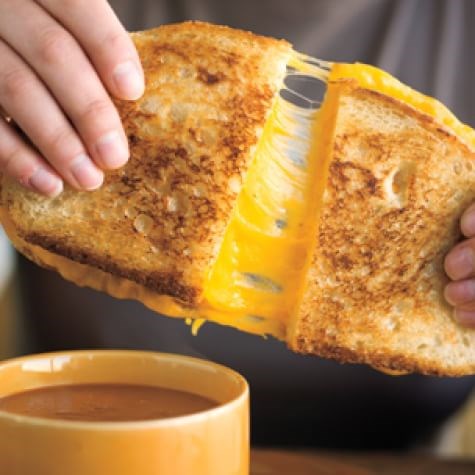 Grilled cheese with creamy tomato soup 