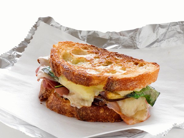 Grilled cheese with dates and prosciutto