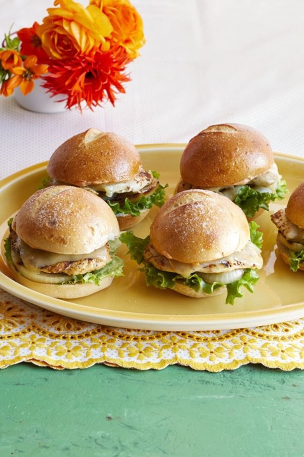 Grilled chicken sliders