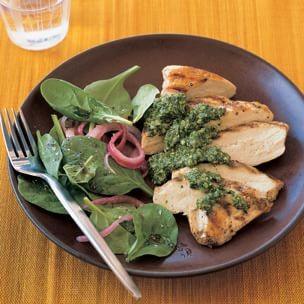 Grilled chicken with cilantro-pumpkin seed pesto