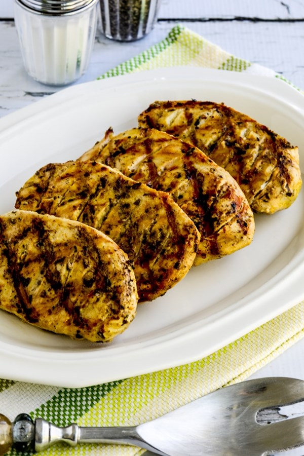Grilled chicken with tarragon-mustard marinade
