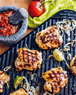 Grilled cilantro-lime chicken (Pollo asado marinado con limón y cilantro)