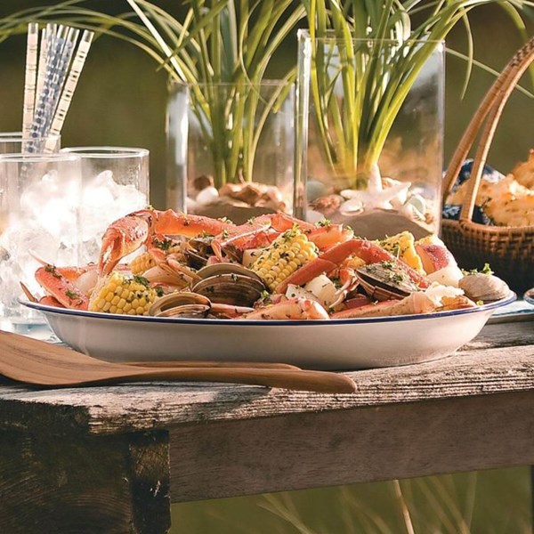 Grilled clam bake
