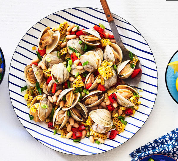 Grilled clams with corn & pepper relish