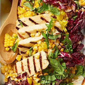 Grilled corn & halloumi salad