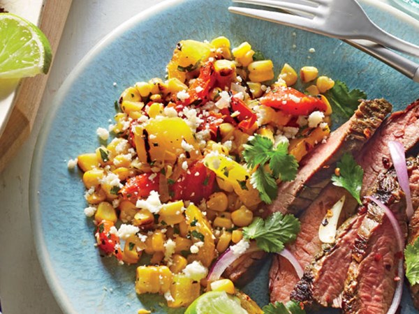 Grilled corn and bell pepper salad