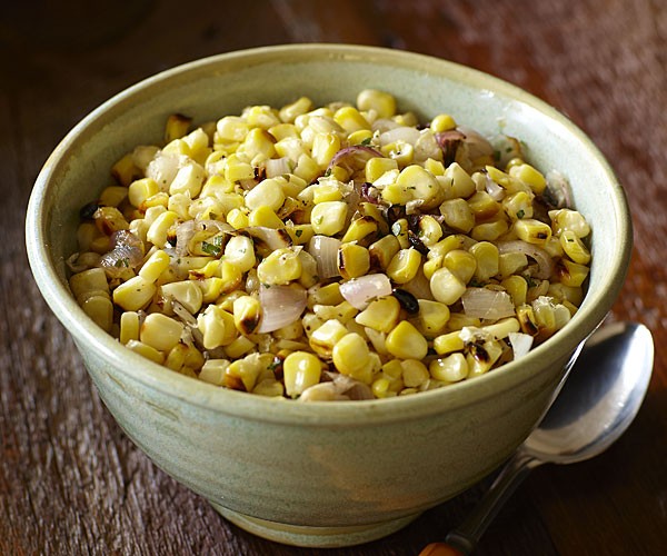 Grilled corn and shallots