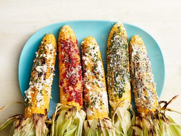 Grilled corn, three ways (everything bagel)